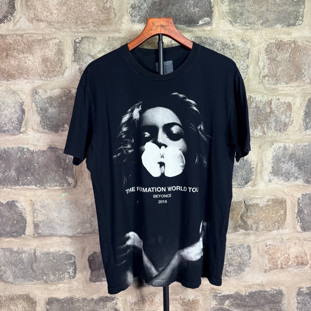 Beyonce The Formation World Tour 2016 Black Graphic T-Shirt Size Large Concert